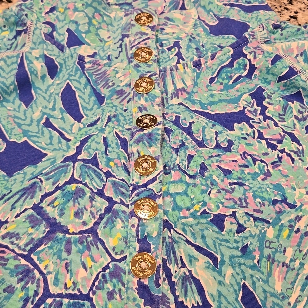 LILLY PULITZER CAPTAIN POPOVER IN " TORTUGA TIME PRINT" UPF 50+. SIZE LARGE. - Picture 6 of 10